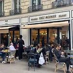 Joli Studio Paris 16 Victor Hugo